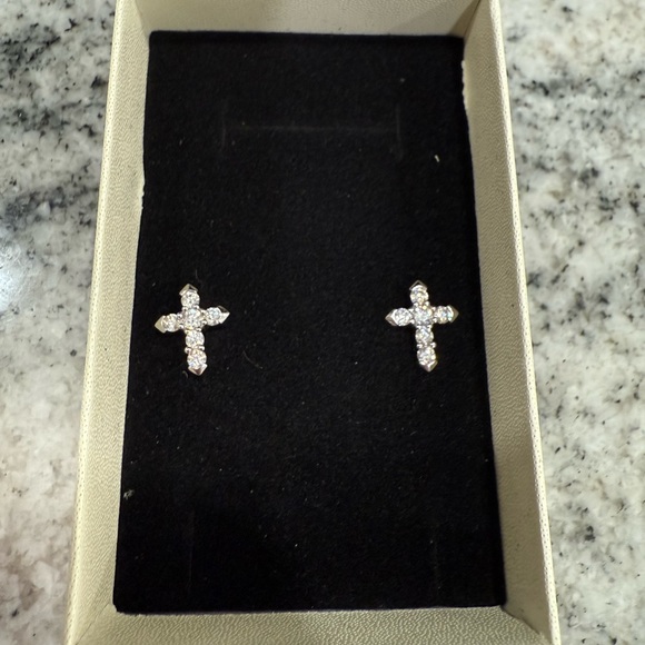 Sparkling Moissanite 925 Sterling Silver Cross Stud Earrings